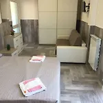 Beb La Lupa Bed and breakfast 4*