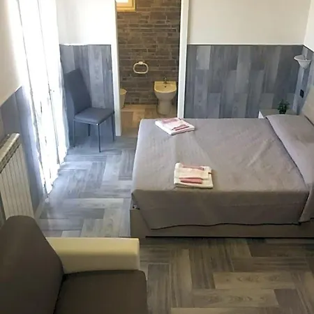 Beb La Lupa 4* Roma