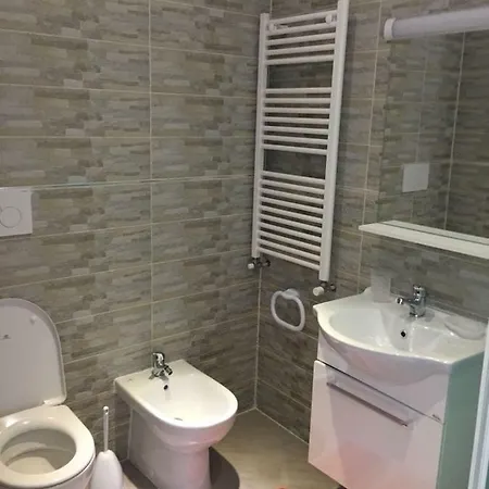 Beb La Lupa Oda ve Kahvaltı 4*