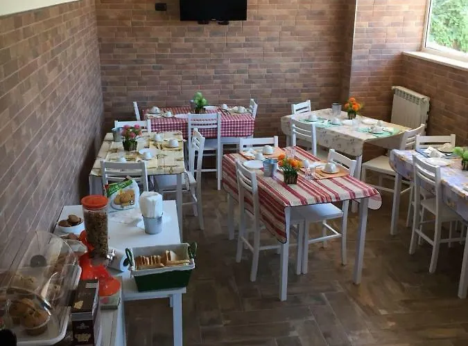 Beb La Lupa Bed & Breakfast 4*